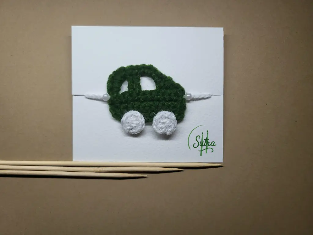 Car-o-Cute Rakhi